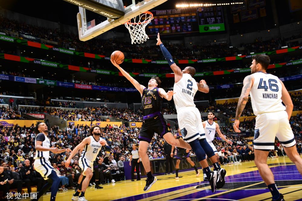 的边路充满 的边路充满