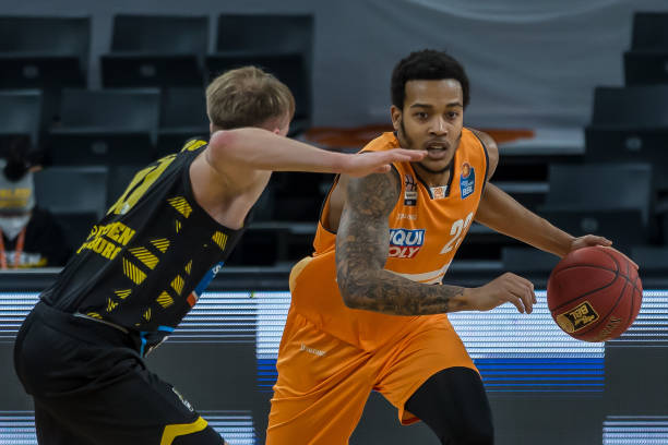 由此推演 由此推演