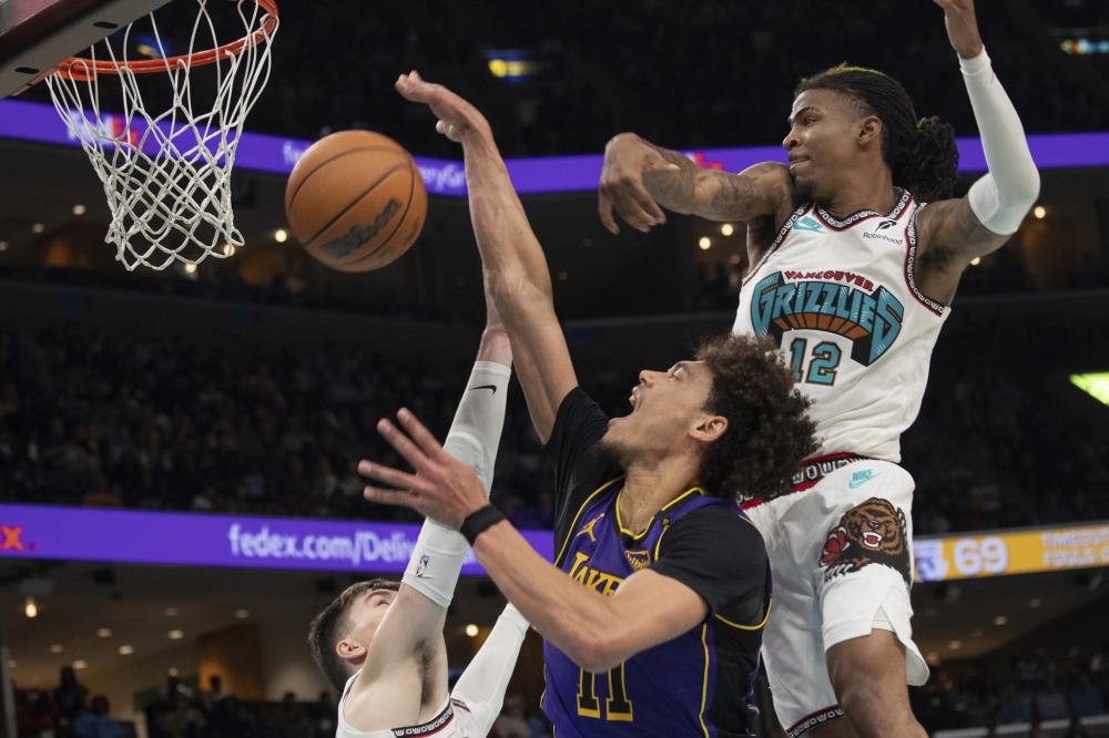 给教练与球 给教练与球